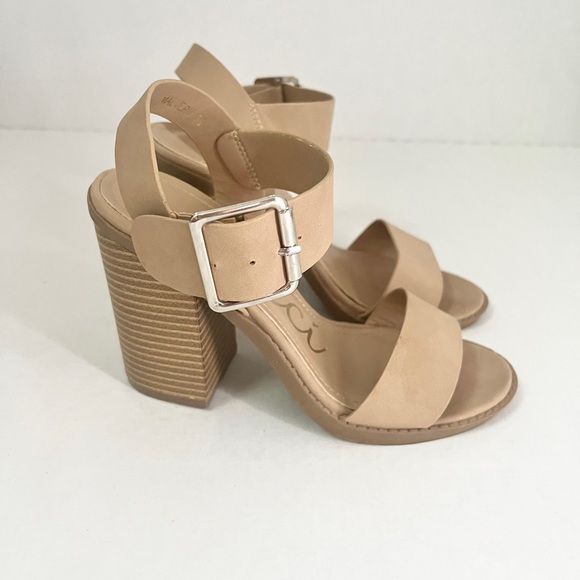 Vici Nude Platform Sandals size 6.5 - Picture 2 of 6